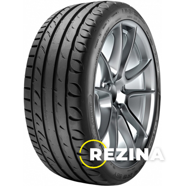 Taurus Ultra High Performance 225/45 R19 96W XL
